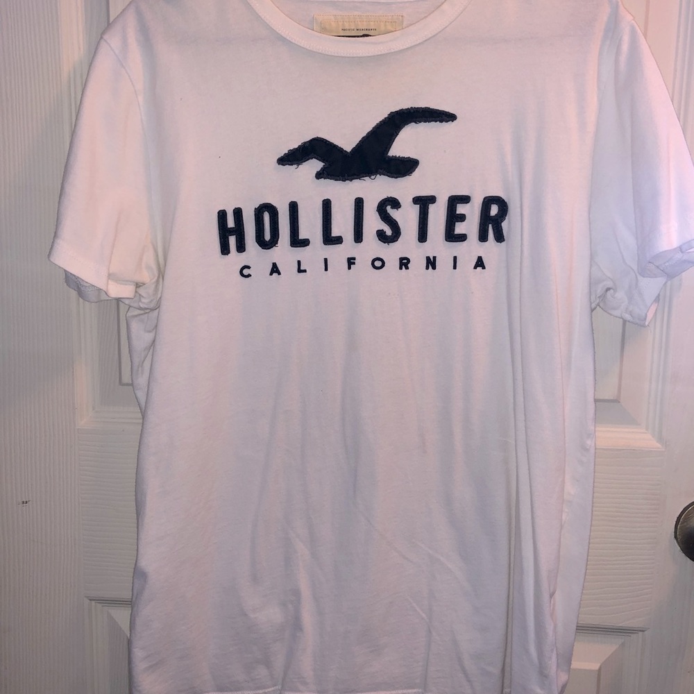 Mens shirt. Barely worn, perfect condition!